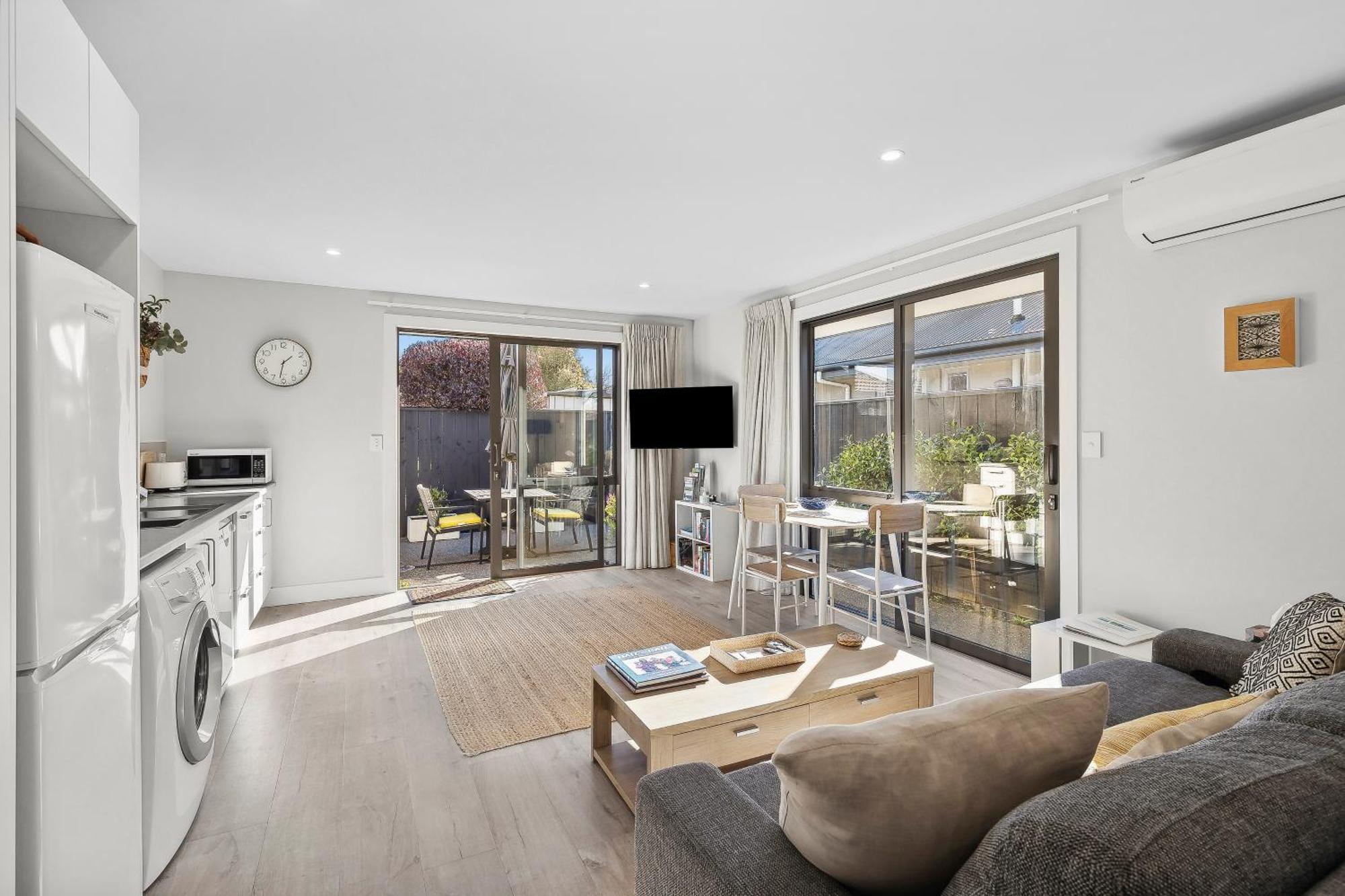 Modern, Sunny, Apartment